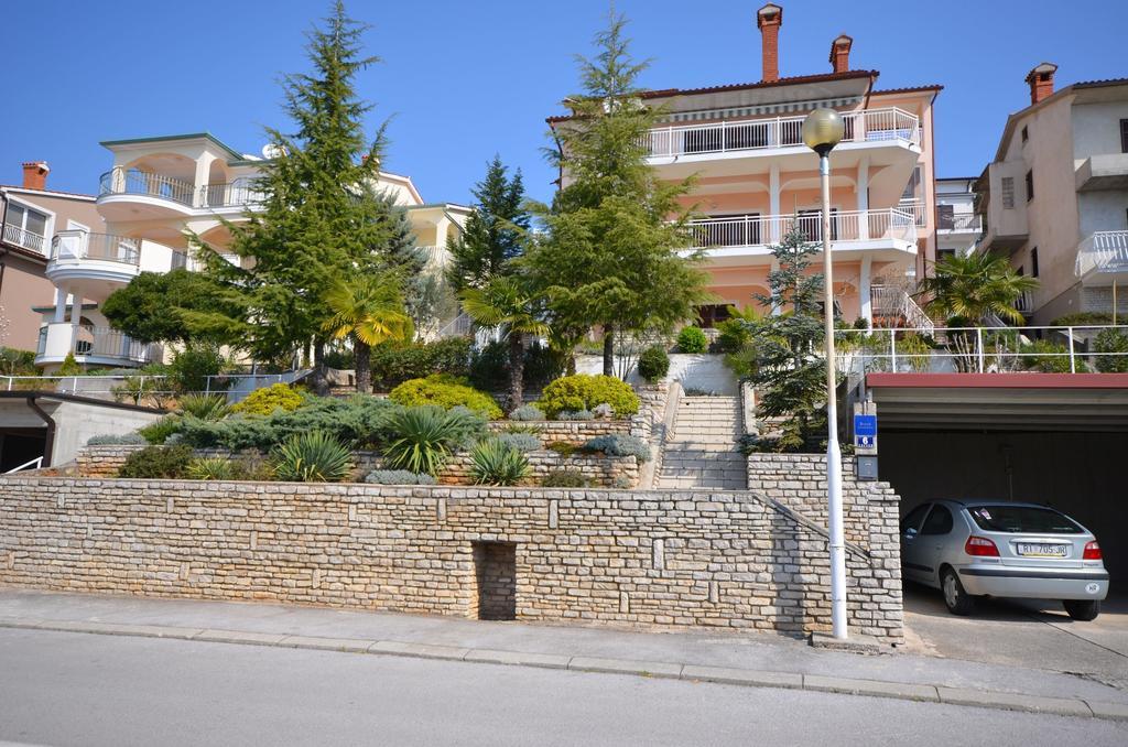 Apartments Slavica Rabac Luaran gambar