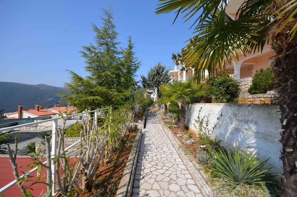 Apartments Slavica Rabac Luaran gambar