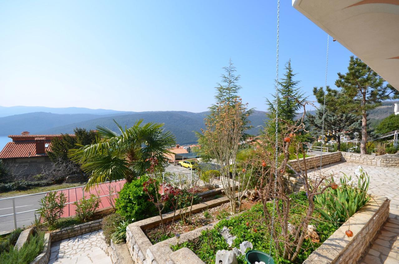 Apartments Slavica Rabac Luaran gambar