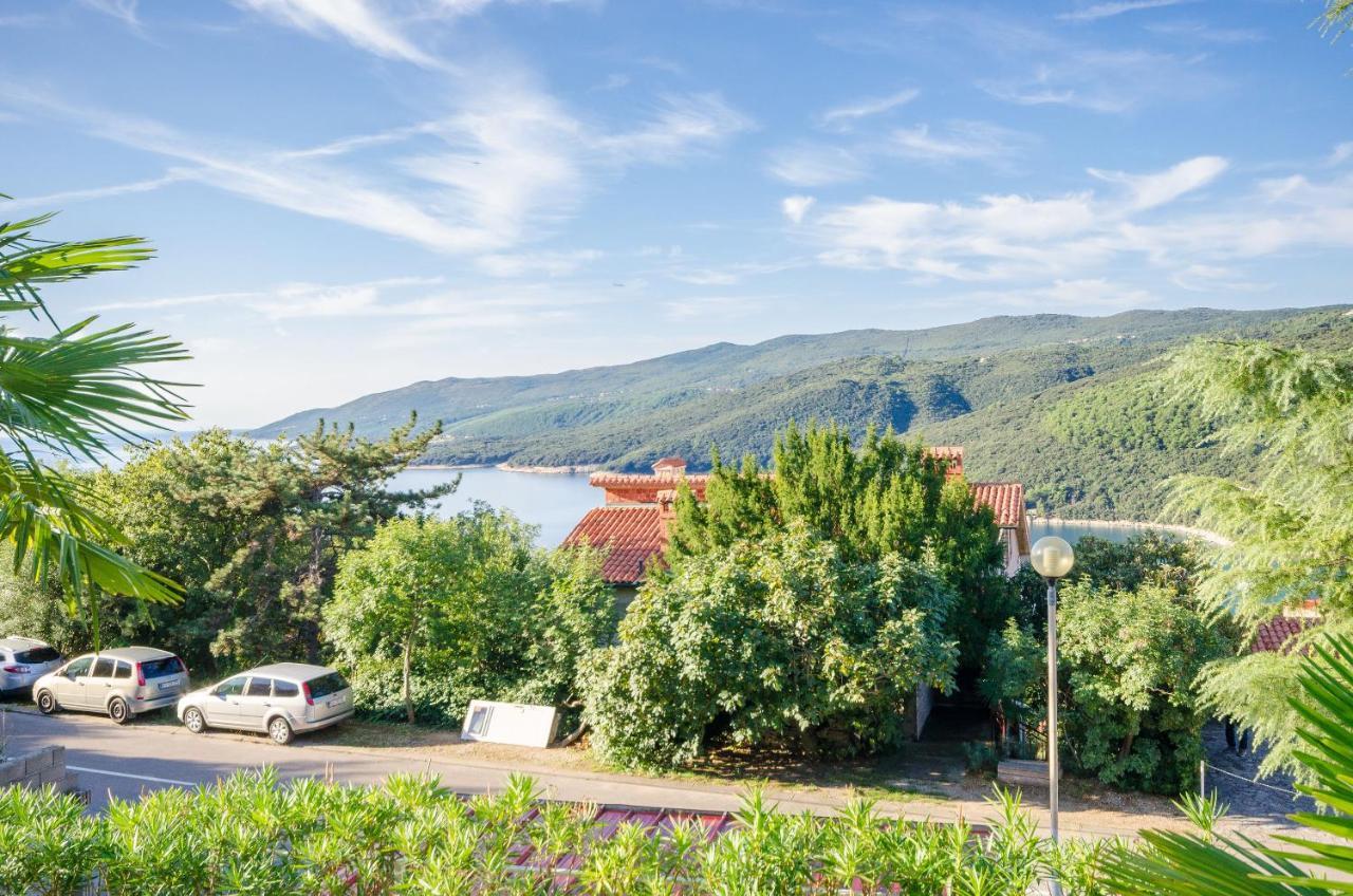 Apartments Slavica Rabac Luaran gambar