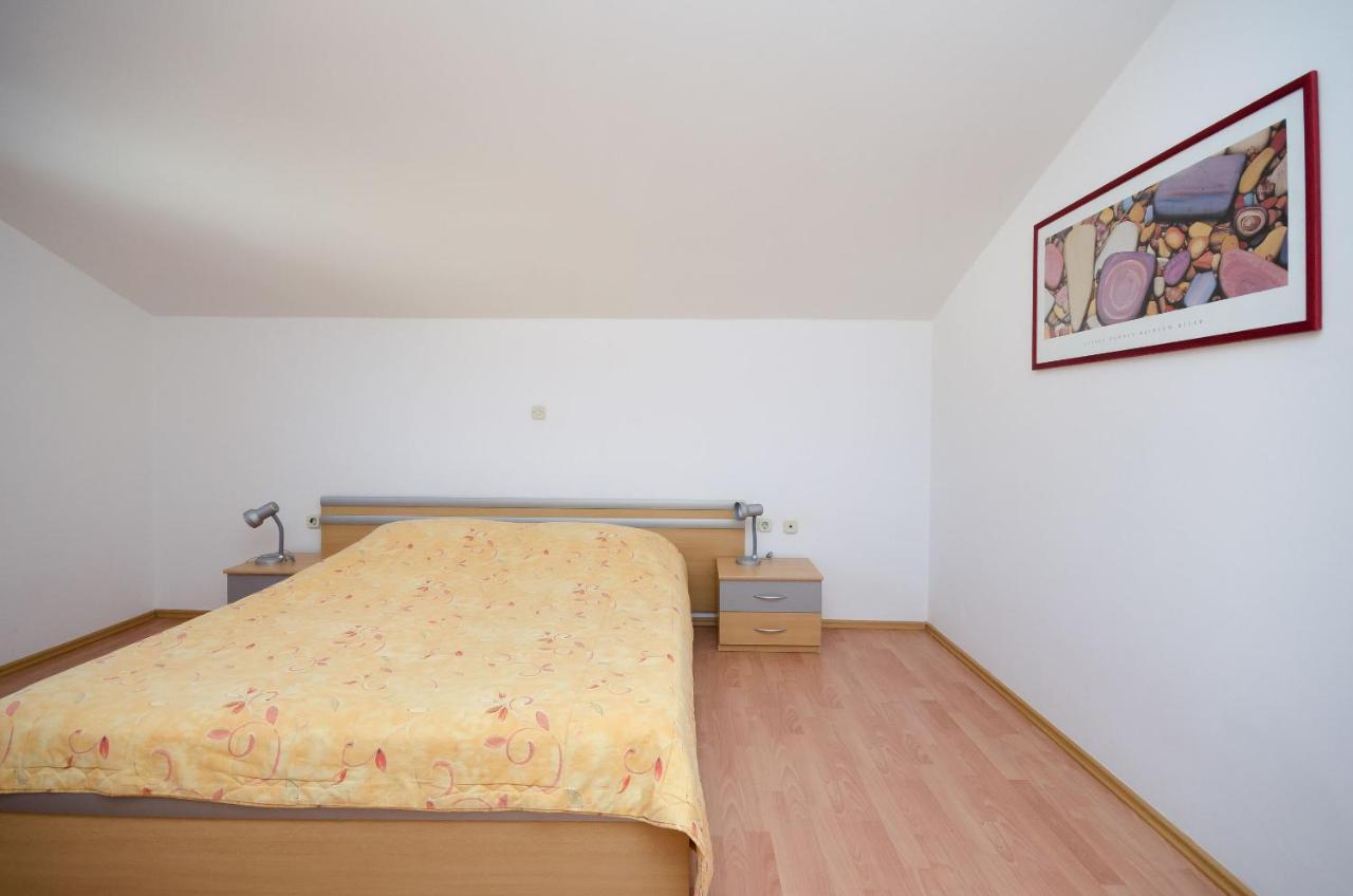 Apartments Slavica Rabac Luaran gambar
